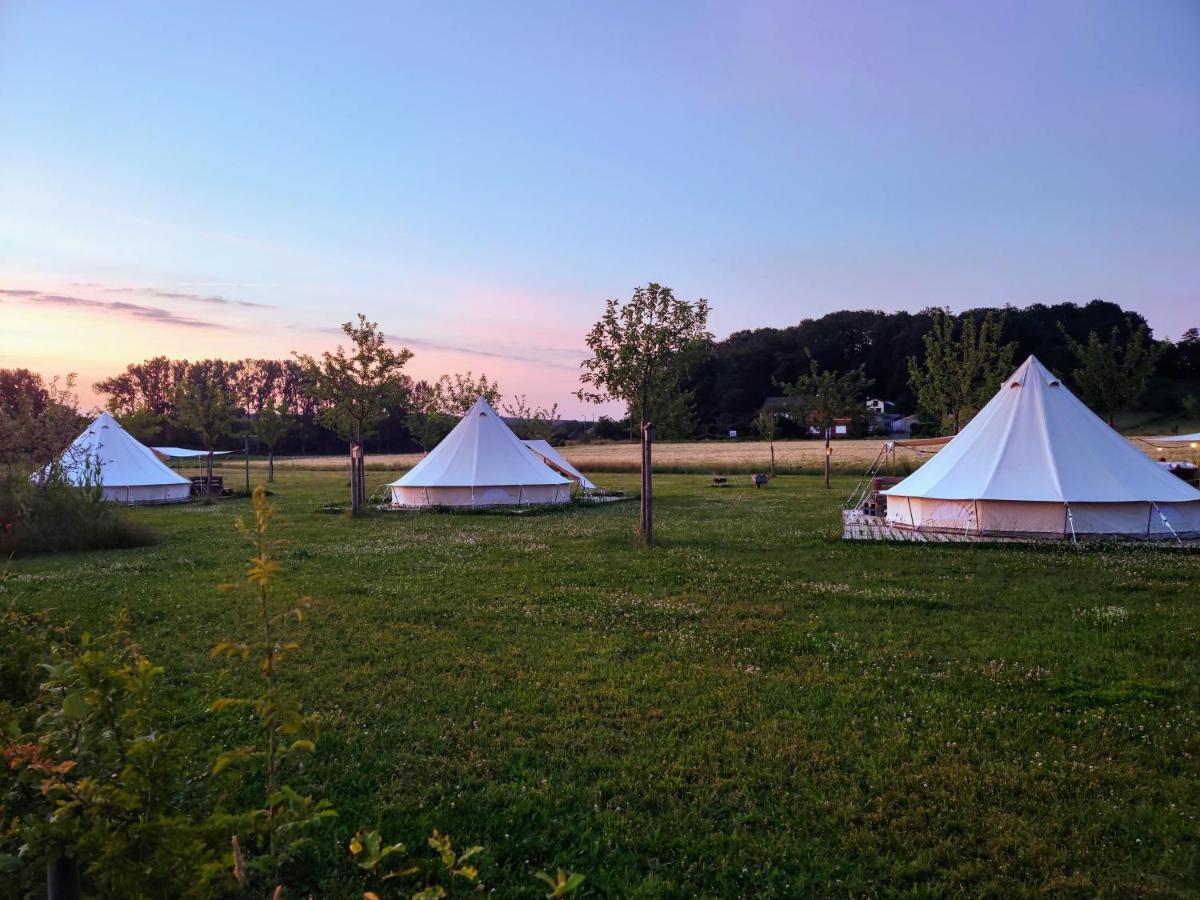 Pluimpapaver Hotel & Glamping Aarschot Bagian luar foto